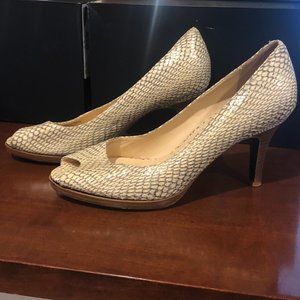Cole Haan NikeAir Womens Creme/Grey Leather Snake Print Peep Toe Heels Size 10